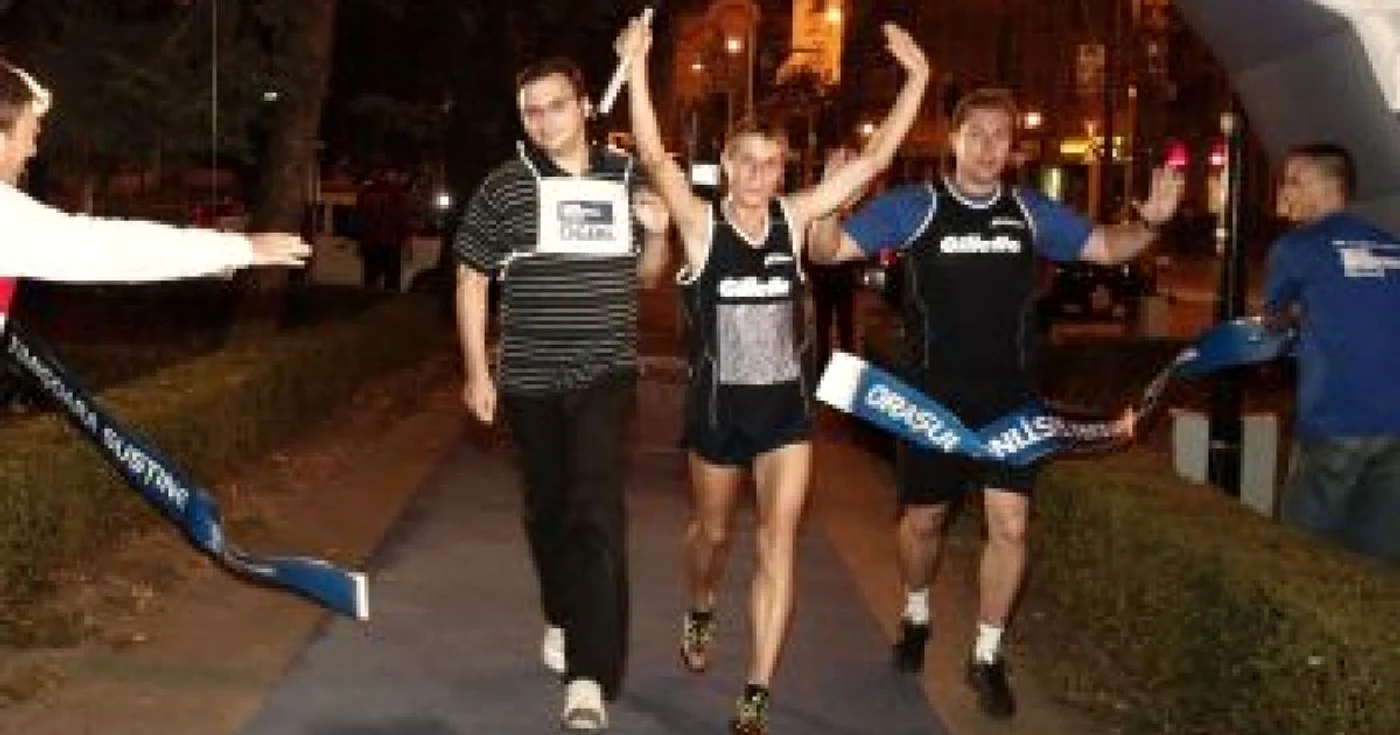 Timişoara: Elitele informaticii şi ale chirurgiei plastice au alergat la cea mai lungă ştafetă din lume