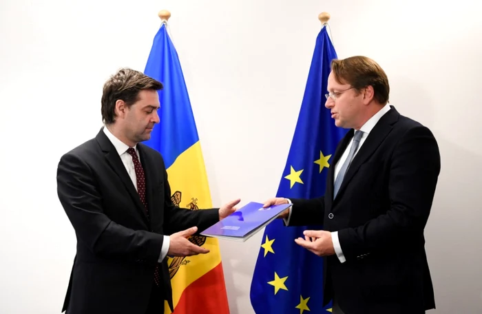 Nicu Popescu a recepţionat chestionarul Comisiei Europene cu privire la cererea de aderare la UE a Republicii Moldova