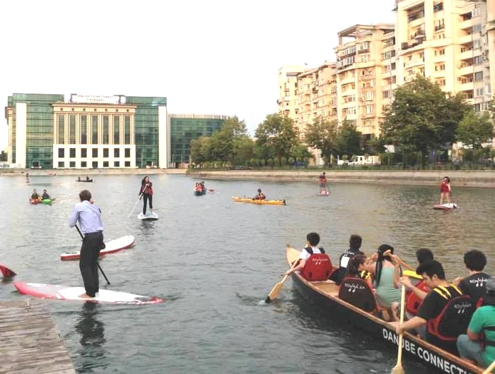 Marţea trecută, Dâmboviţa a fost luată cu asalt de iubitorii sporturilor nautice (foto: Rowmania)