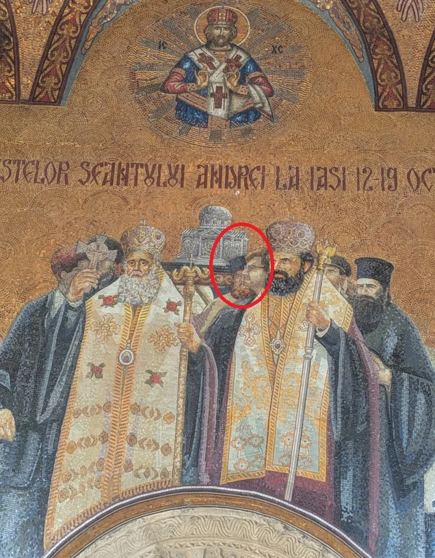 Chipul unui grec condamnat la 8 ani de pușcărie apare într-un mozaic de la Mitropolia din Iași, alături de Patriarhul Daniel