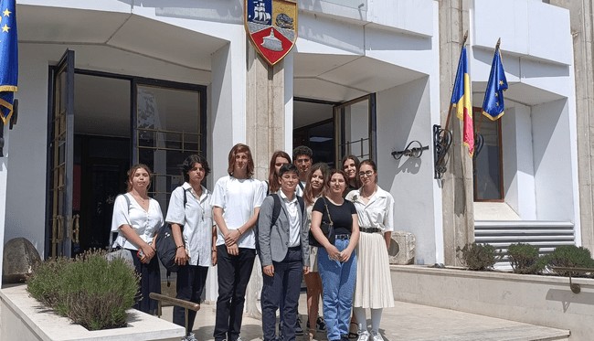 Asociația Elevilor din Constanța, dată afară de la dezbaterea publică privind legile educației