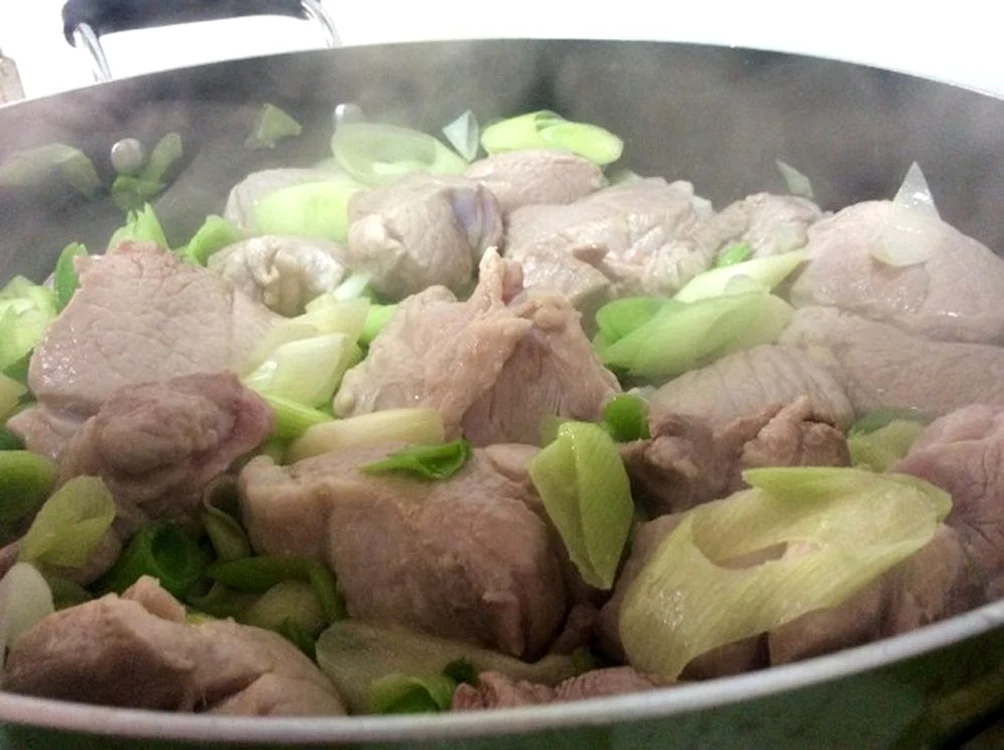 Mancarica de praz cu carne de porc jpeg