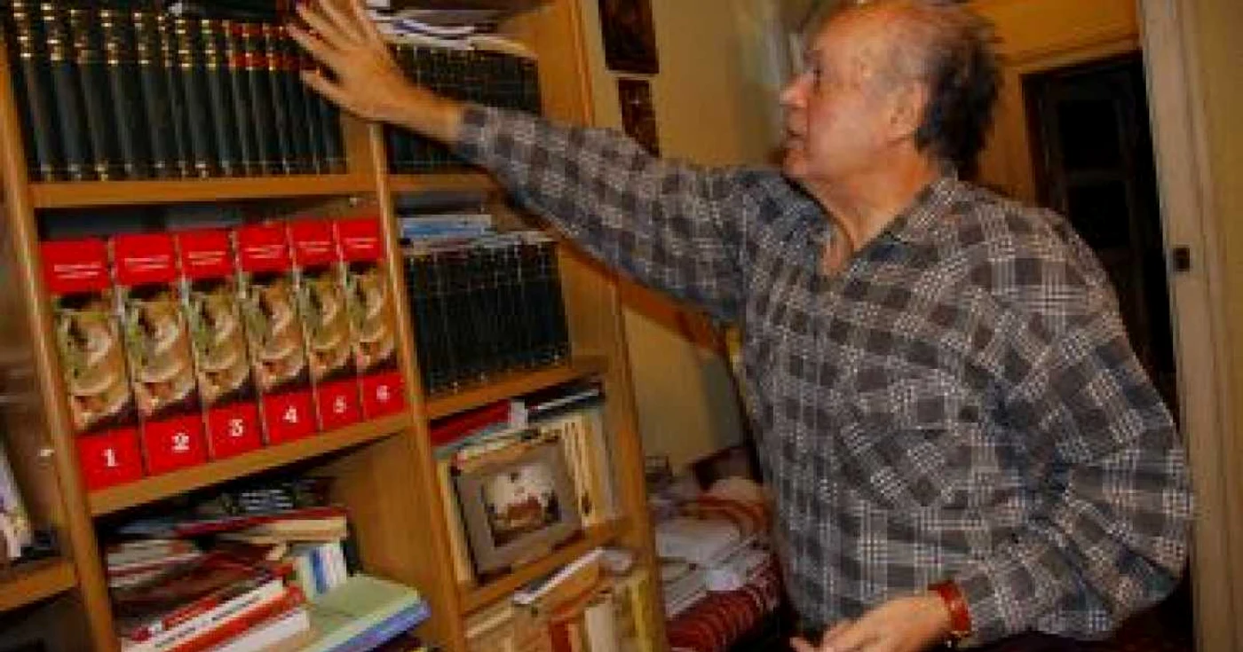 Sibiu: Colecţia „Adevărul Verde“, în biblioteca unui criminalist