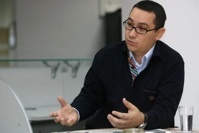 Premierul Victor Ponta promite scăderea numărului de parlamentari