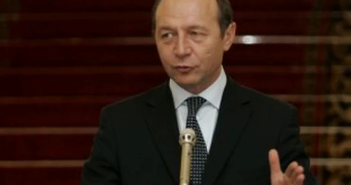 UPDATE Traian Băsescu: Voi propune cât se poate de repede un premier care să şi treacă