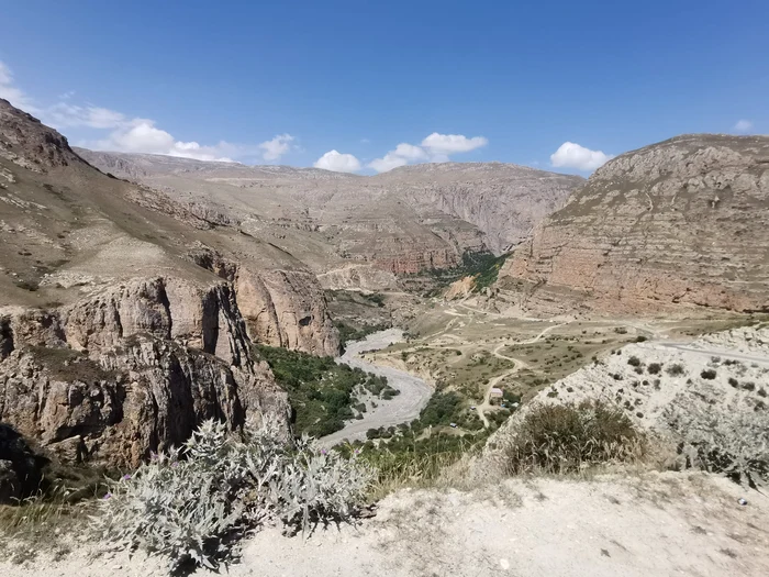 Peisaj surprinzător în Azerbaidjan FOTO Ștefan Both