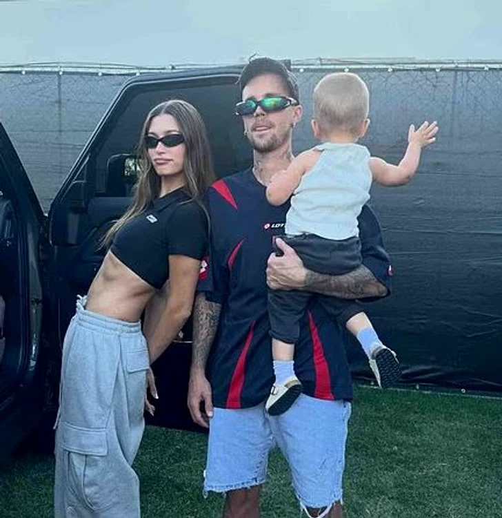 Hailey și Justin Bieber  au împreună un fiu, Jack Blues