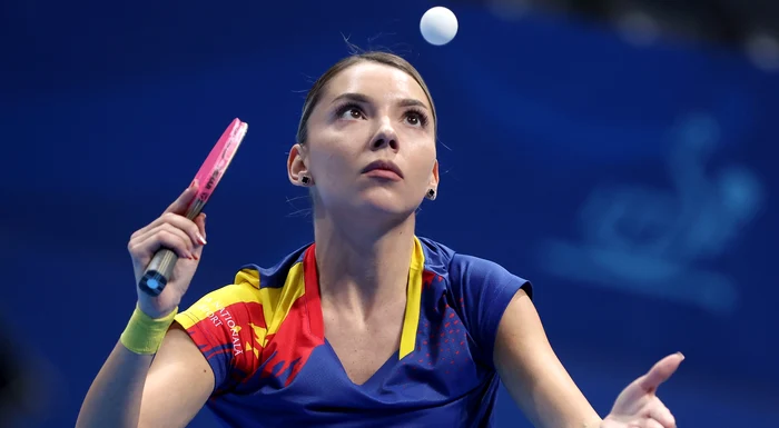 Bernadette Szocs, concentrare maximă la Campionatul European. Foto Facebook FRTM