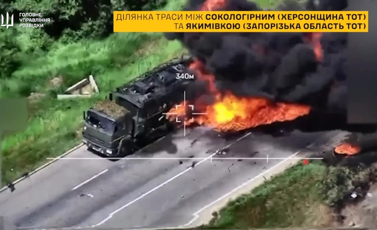 Camion militar rusesc lovit de ucraineni/FOTO:X