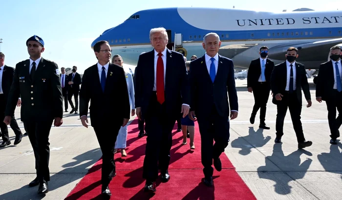 Donald Trump a fost întâmpinat de premierul Netanuahy și președintele Israelului Herzog FOTO: X