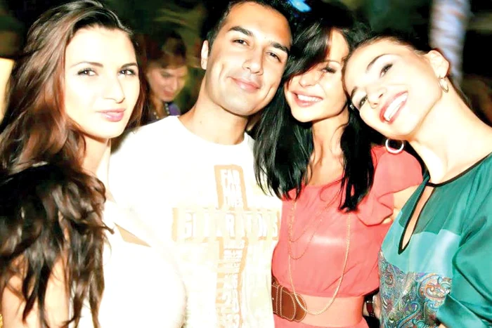 Ramona este manechin în Dubai  de aproape un an (FOTOGRAFII: CLICK! / ARHIVA PERSONALĂ)