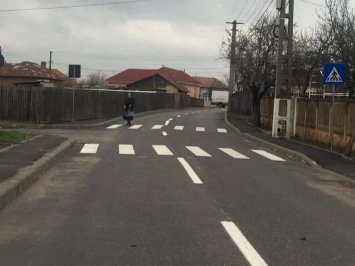 12 treceri de pietoni au fost trasate pe o stradă de 800 de metri din Corabia