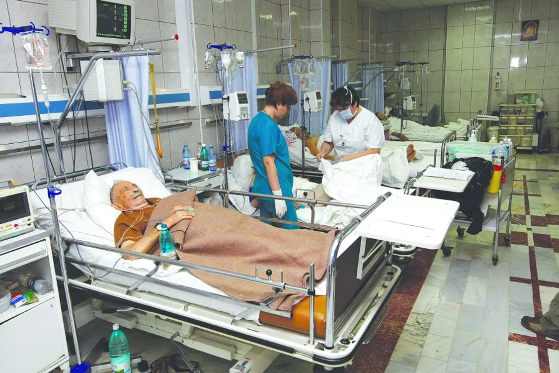 
    De astăzi, spitalizarea se va face în baza unor noi criterii stabilite de Casa Naţională de Asigurări de Sănătate  