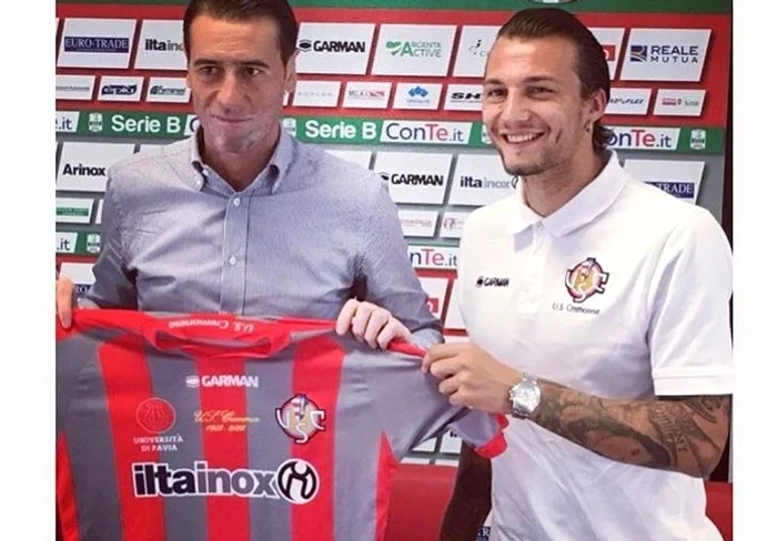 
    Vasile Mogoș, la prezentarea oficială de la CremoneseFoto: Instagram / Vasile Mogoș  