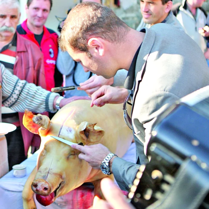 Bute: "Săptămâna viitoare voi pleca din ţară şi nu am cum să petrec Crăciunul în România"