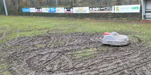 un robot a distrus un teren din germania FOTO NWZ Online webp