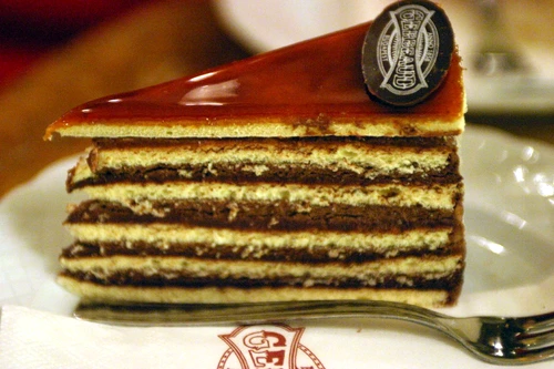 tort dobos cu crema de vanilie jpeg