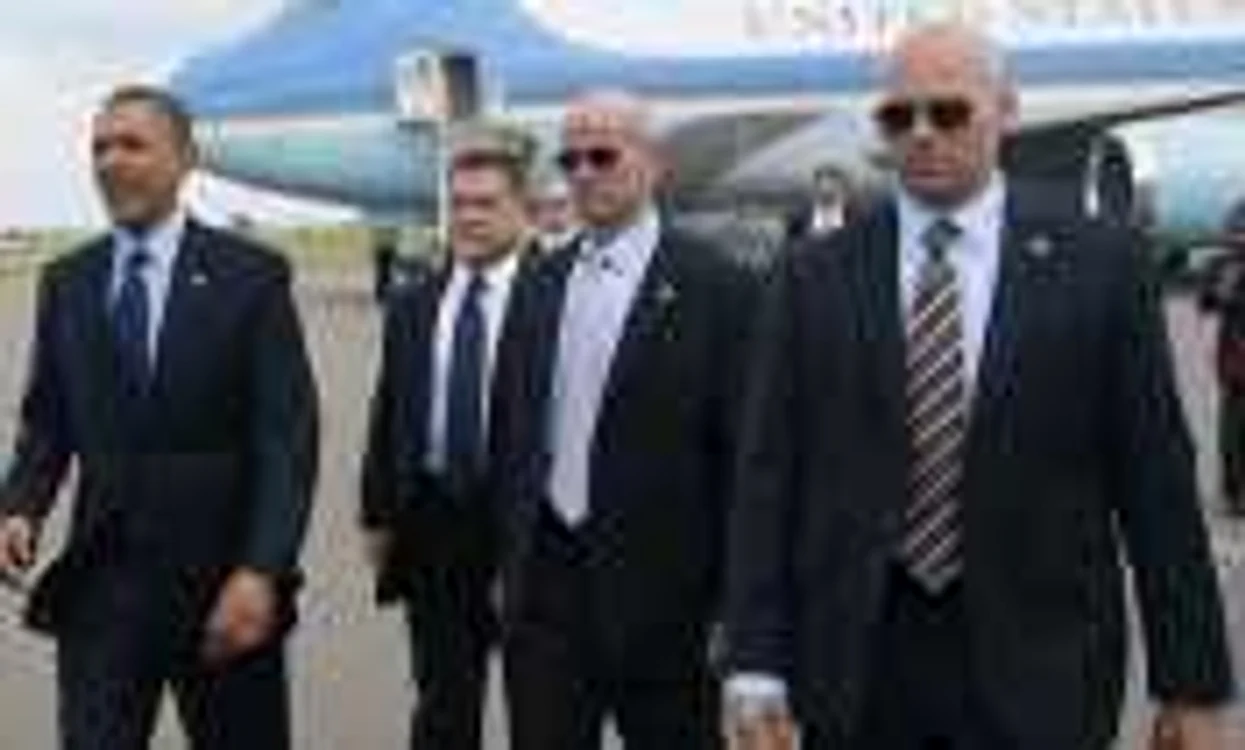 Preşedintele Obama, înconjurat de agenti Secret Service