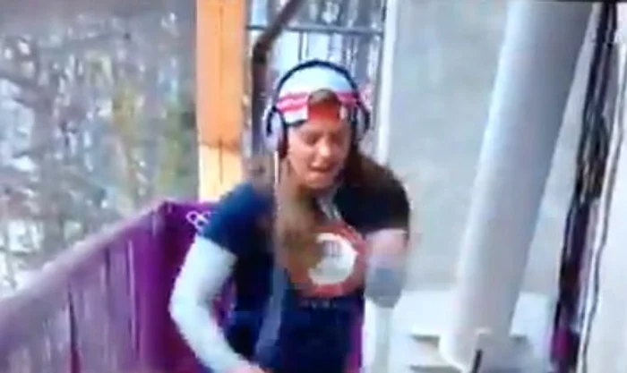 Kate Hansen se mică bine pe muzica lui Beyonce (captură video)