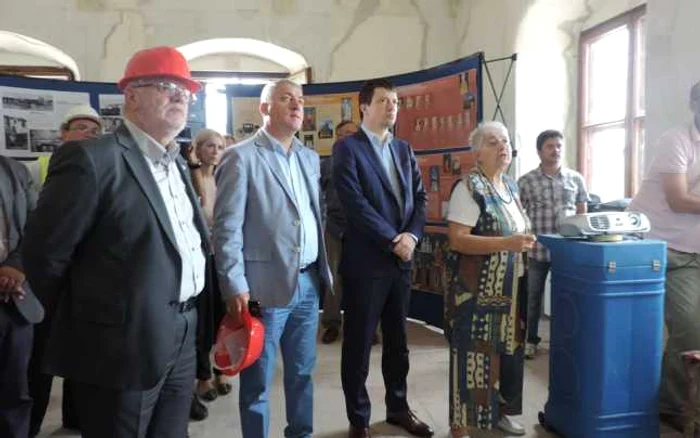 Complexul brâncovenesc de la Potlogi este considerat monument istoric de importanţă naţională şi este reprezentativ pentru arhitectura rezidenţială a sfârşitului de secol XVII