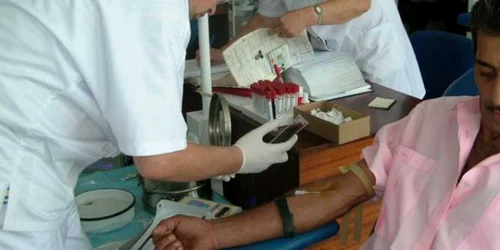 Campania de donare se organizează între orele 8.30 - 12.00