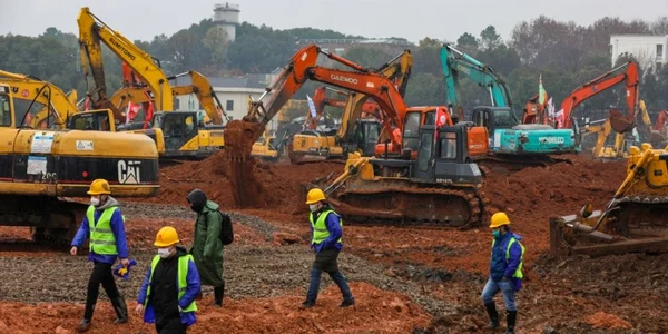 Un spital cu 1000 de patturi va fi construit in 10 zile în provincia Wuhan din China. FOTO EPA-EFE