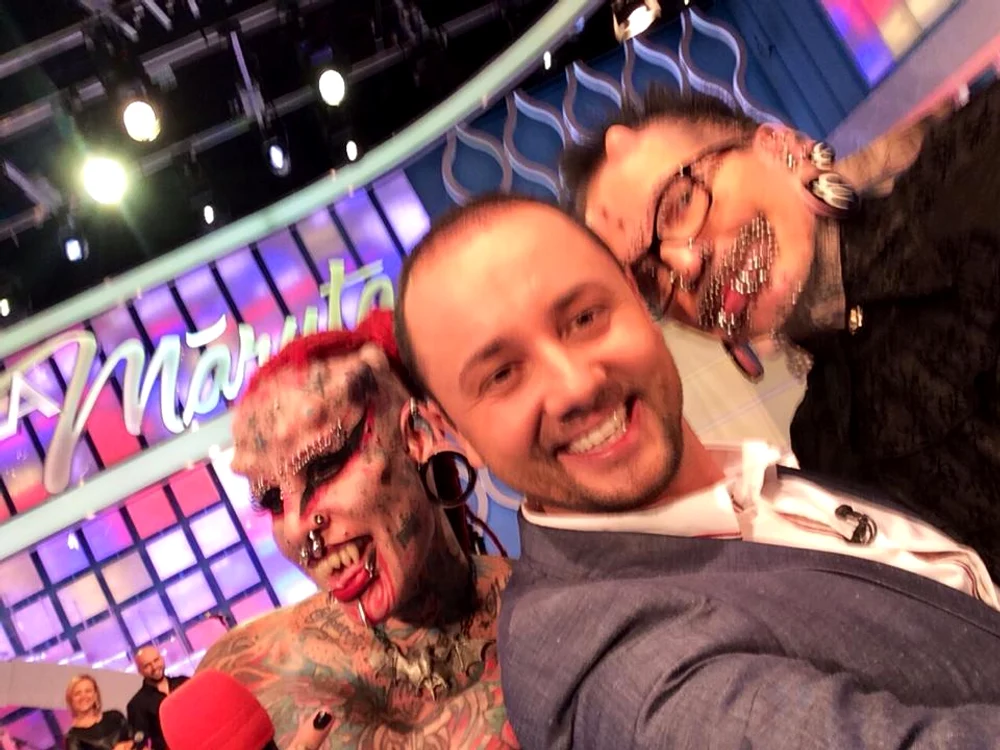 Cătălin a făcut un selfie cu cei doi