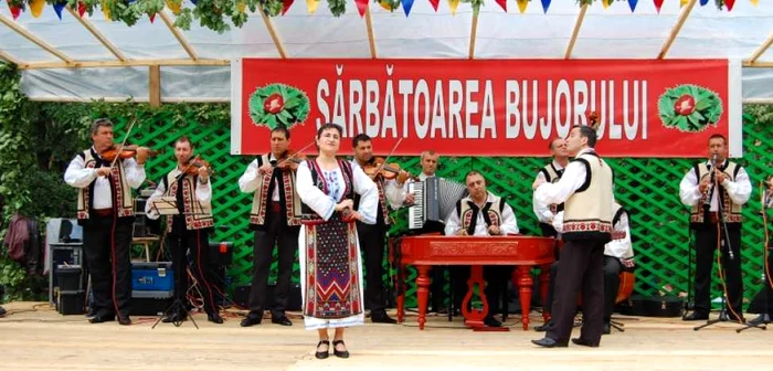 Muzica populară va răsuna pe 19 mai în pădurea de la Roşcani