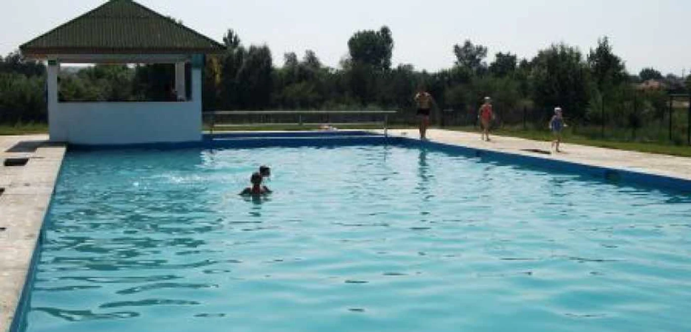  Aşa arată ştrandul din comuna Pătulele