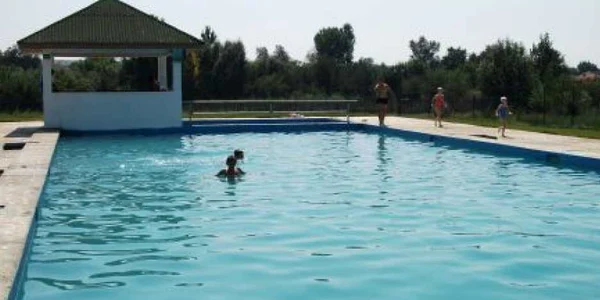  Aşa arată ştrandul din comuna Pătulele