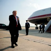 donald trump avion qatar jpg