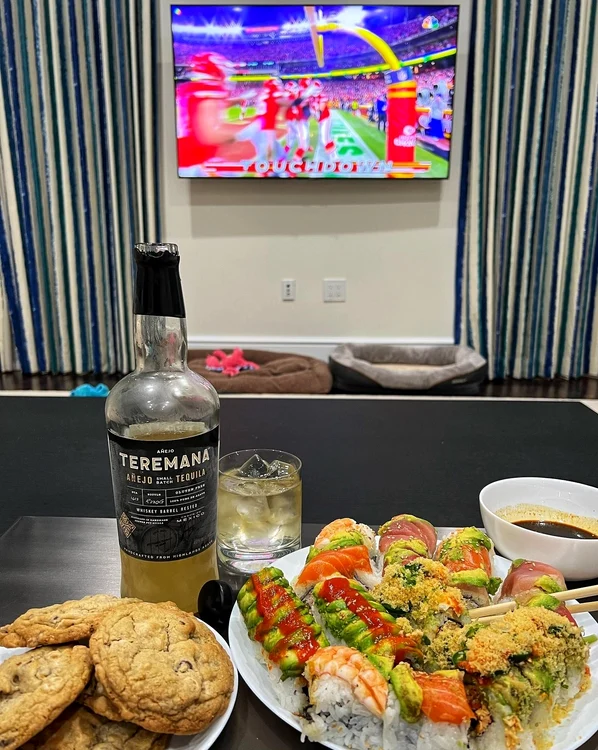 Asta mănâncă Dwayne Johnson, însă tequila e problema majoră pentru dietă - foto Instagram