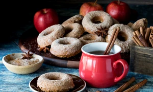 Gogosi cu mere  Sursa foto shutterstock 2518717831 jpg