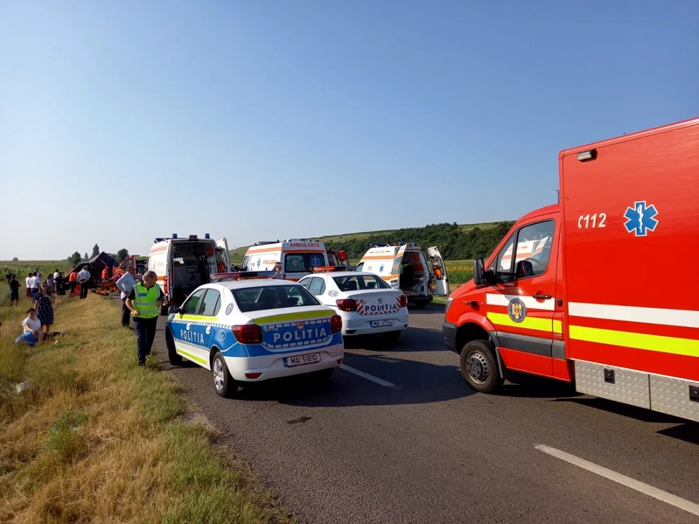 Pe 25 iulie, 7 persoane au murit pe loc într-un cumplit accident pe E 85 FOTO ISU Bacău