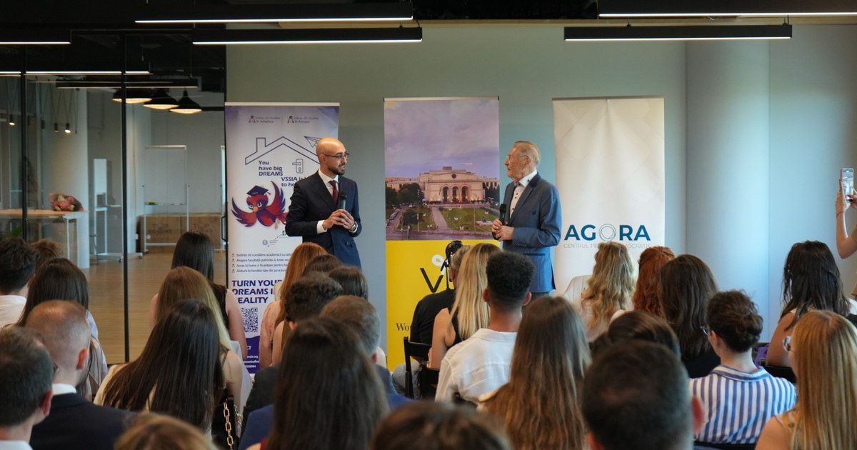 Cum a ajuns o campanie online un fenomen social și ce poate schimba implicarea civică a tinerilor. “Aleg să le ofere încrederea celor care vorbesc pe înțelesul lor”