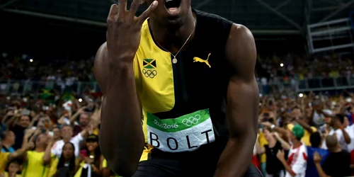 Jamaicanul Usain Bolt sărbătoreşte după ce a câştigat proba de 4X100 de metri la Jocurile Olimpice de la Rio de Janeiro. FOTO Guliver/Gettyimages 