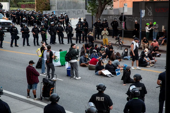 Proteste în centrul Los Angeles FOTO Profimedia