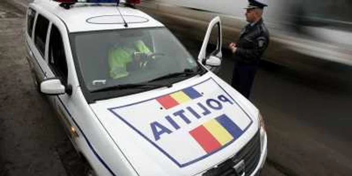 Polițiștii au deschis o anchetă pentru a stabili cum a murit bărbatul (foto arhivă)