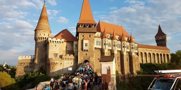 castelul corvinilor