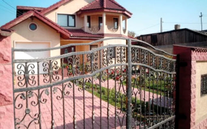 Tencuielile decorative, în declin