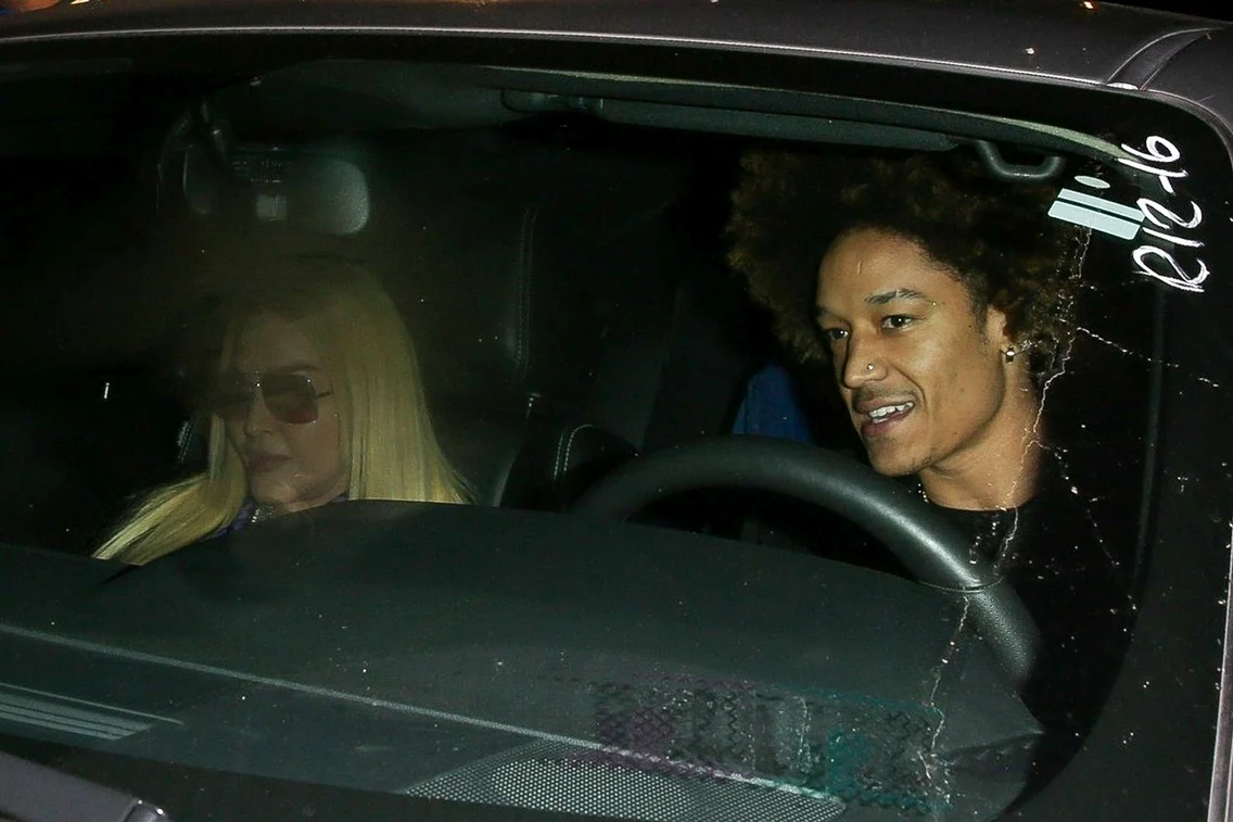 Madonna și Ahlamalik Williams (7) jpg