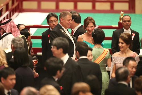 2 carmen iohannis klaus iohannis tinuta rochie japonia naruhito 1 jpg jpeg
