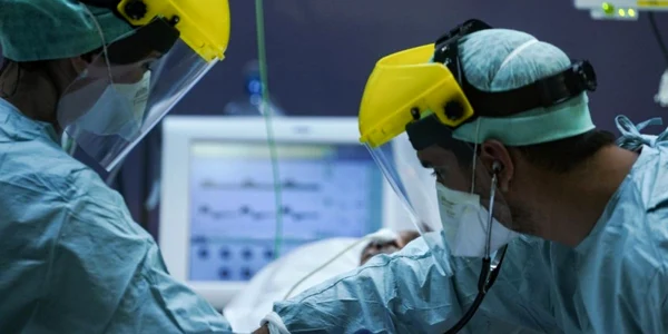 Medici din Bruxelles - pacient bolnav coronavirus FOTO AFP