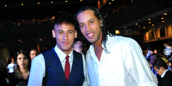 neymar ronaldinho foto facebook