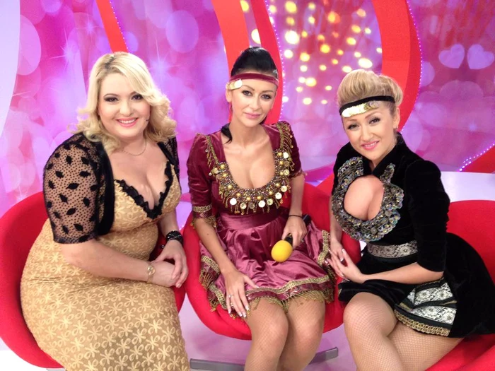 
    Viorica din Clejani, Denisa şi Raluca Tănase  