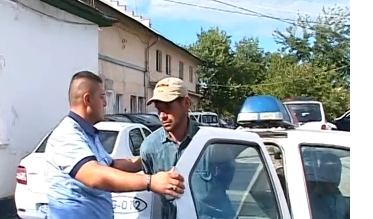 
    Captură antena3.ro  