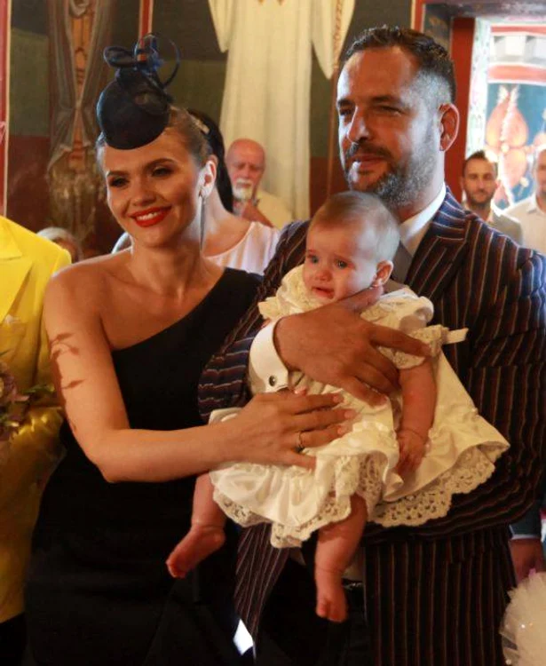 Cristina Șișcanu și Mădălin Ionescu, nașii mezinei familiei Clonda