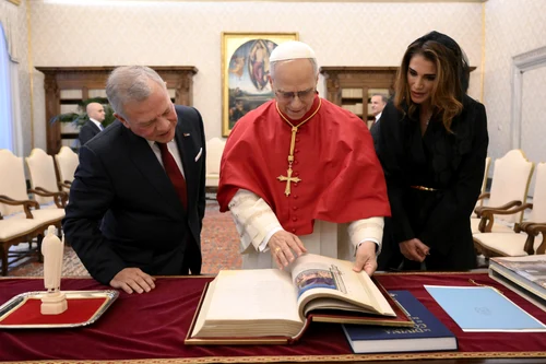 Regele Abdullah II, Regina Rania a Iordaniei și Papa Leon la Vatican, Profimedia 