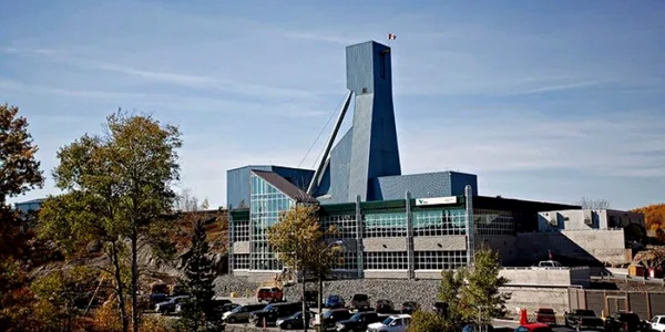 Mina Totten din Canada