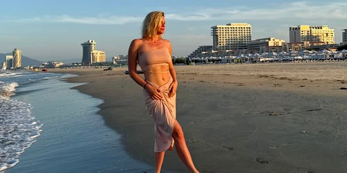 turista rusa în statiunea nord coreeana foto sky news jpg